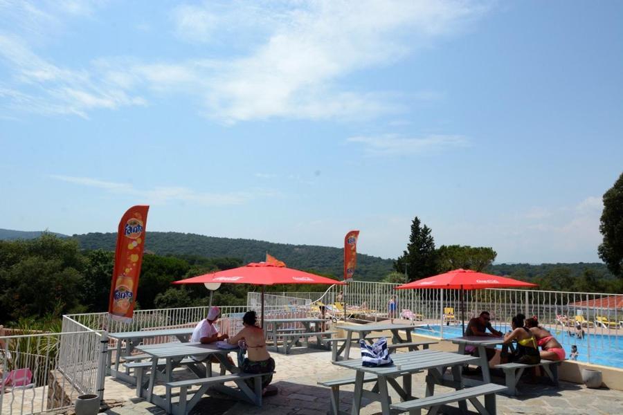 Campingplatz Montana Parc - Golfe De St Tropez - Maeva Gassin